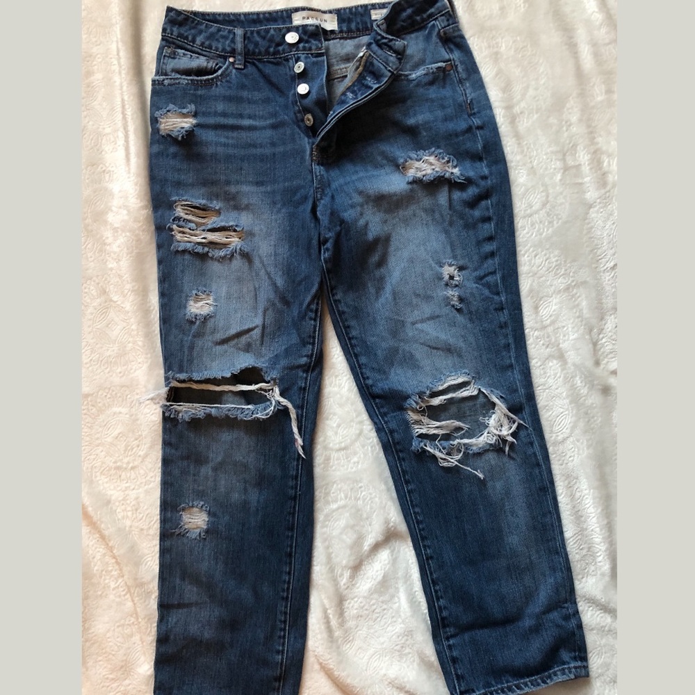 High wasted medium wash jeans